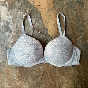 Victoria’s Secret Dream Angels Push Up Bra Size 34C Blue Lace Adjustable